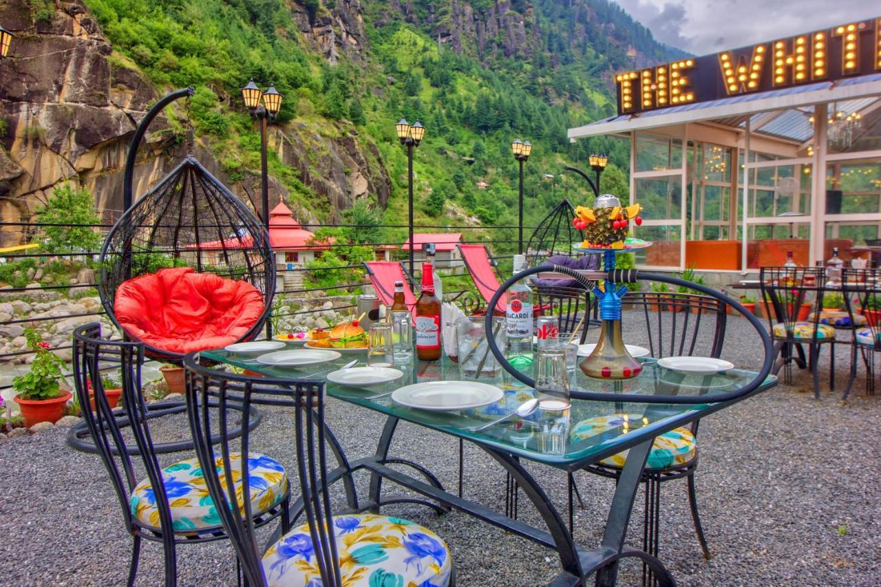 Paradise-The Whitehouse Cafe Manāli Exterior foto